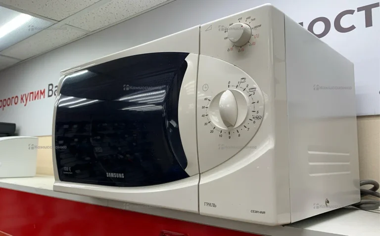 Микроволновая печь Samsung CE2814NR