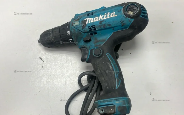 Сетевая дрель-шуруповерт Makita DF0300