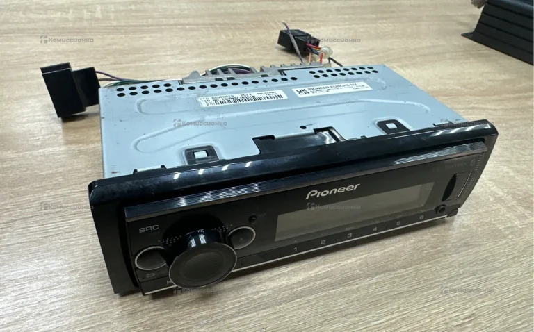 Автомагнитола Pioneer MVH-S520BT