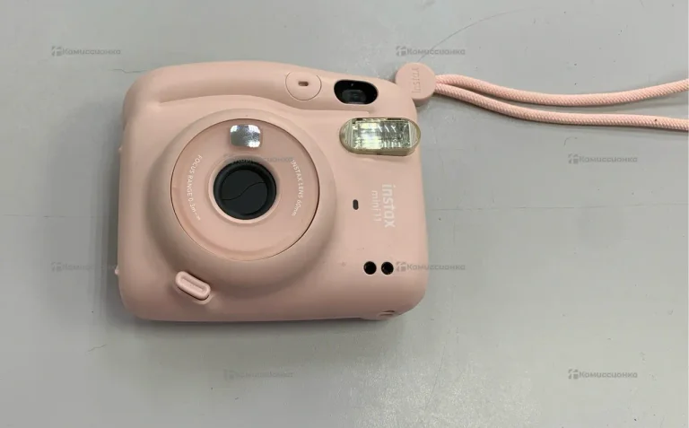 Фотоаппарат  Instax mini 11