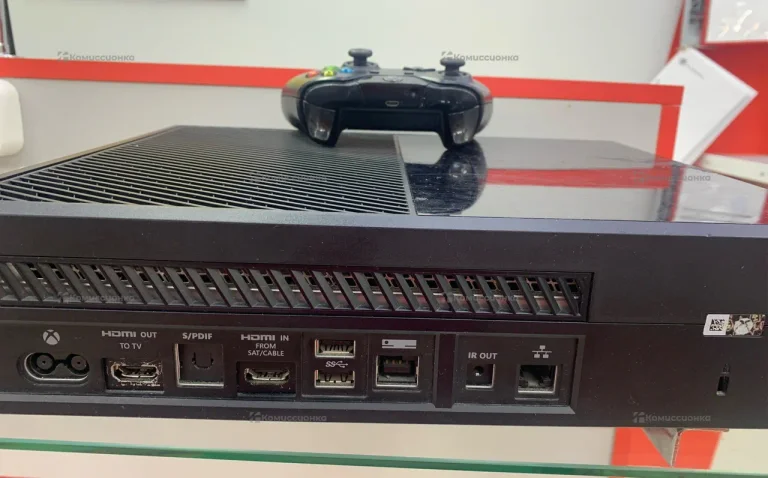 Приставка Xbox One 500gb