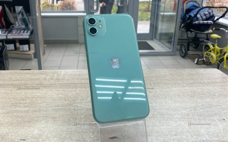 Apple iPhone 11 4/128 ГБ