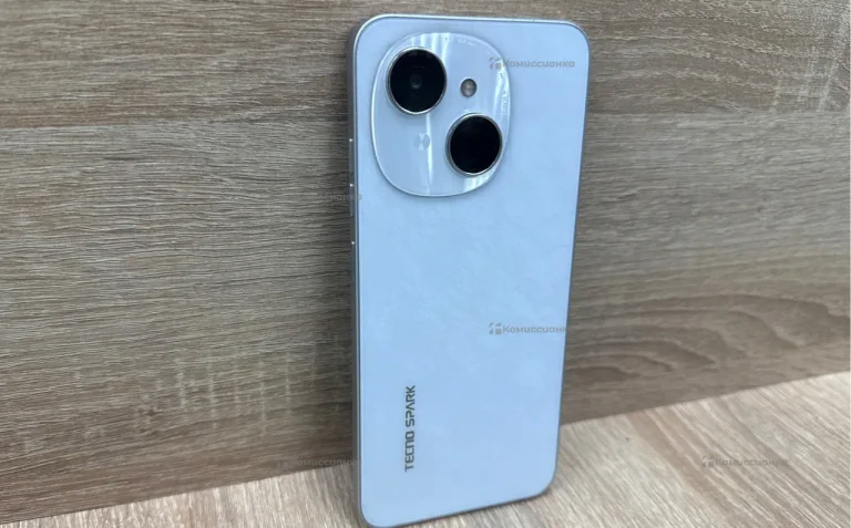 Tecno Spark Go 1 3/64 ГБ