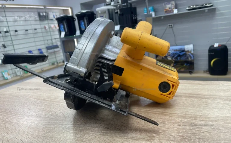 Дисковая пила dewalt DWE575K