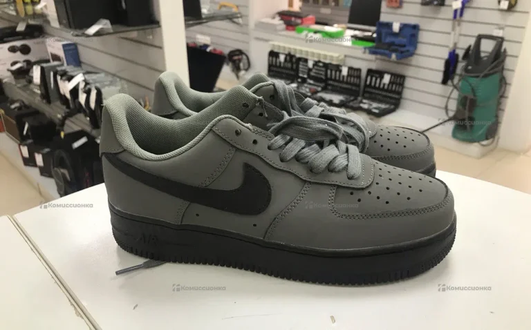 Кросовки - Nike 40р.