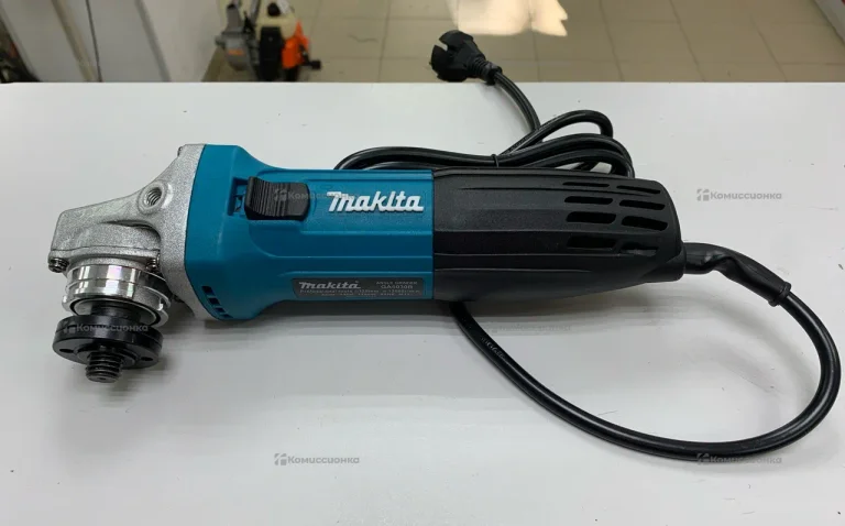 УШМ Makita 125 SU5030R