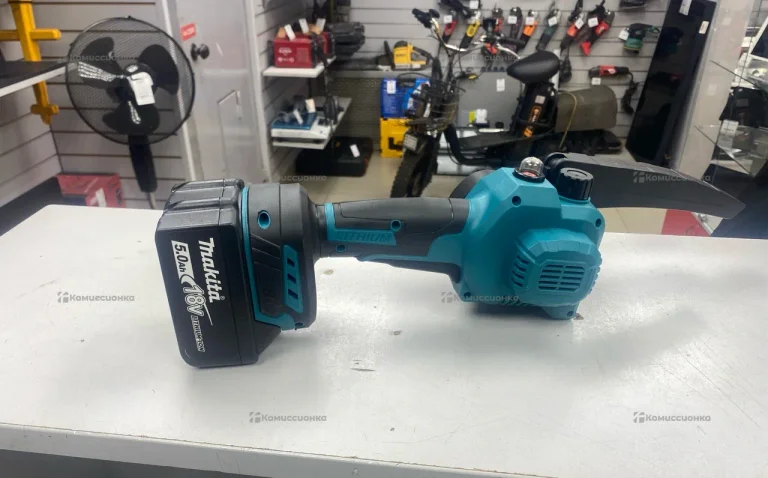 аккумуляторная пила Makita duc182