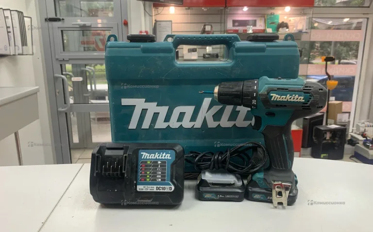 Аккумуляторная дрель-шуруповерт Makita DF333D