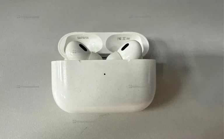 Наушники белые