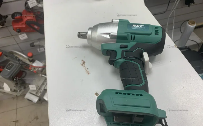 Гайковерт аккумуляторный безщеточный RST-2239 21B