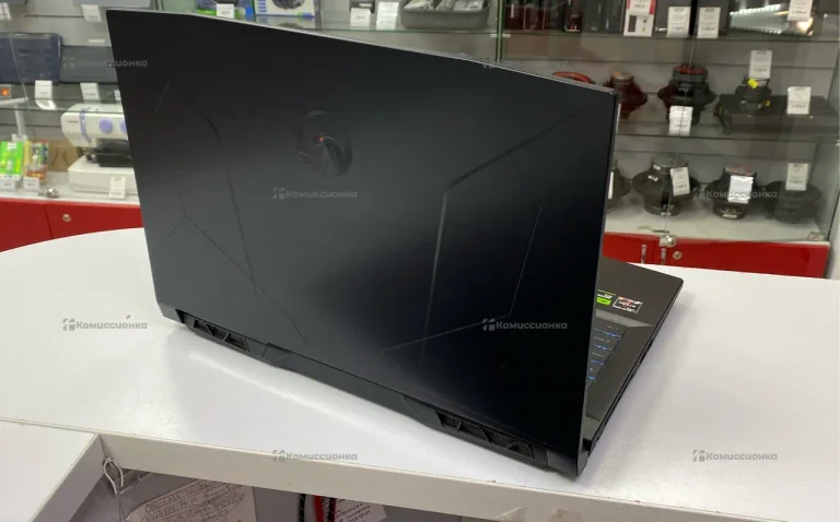 Ноутбук MSI Bravo C7V