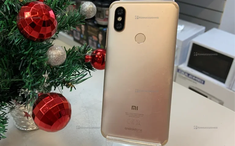 Xiaomi Mi A2 Lite 3/32 ГБ