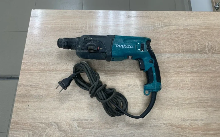 Перфоратор HR2470.