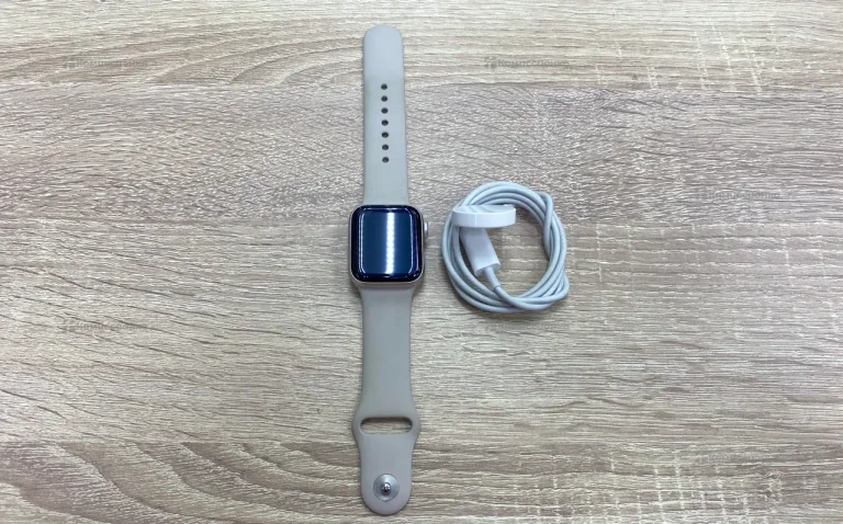 Часы  apple watch se 2