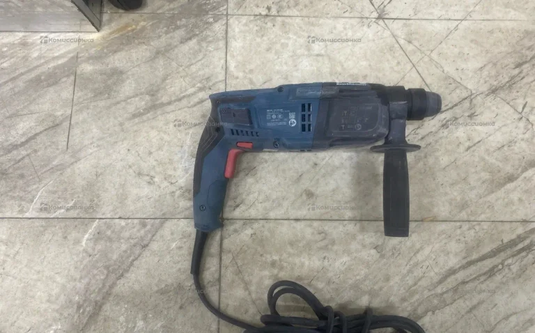Перфоратор Bosch GBH 220