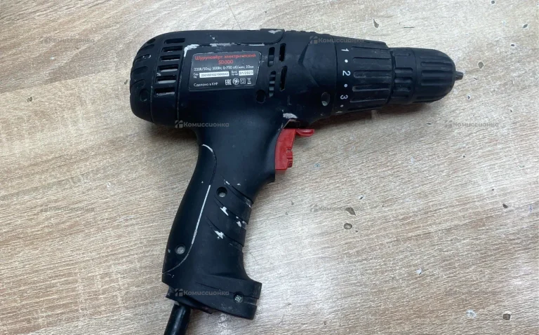 Дрель-шуруповерт RedVerg SD300