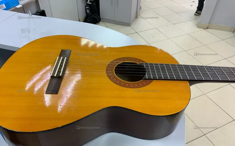 Гитара Yamaha cm40