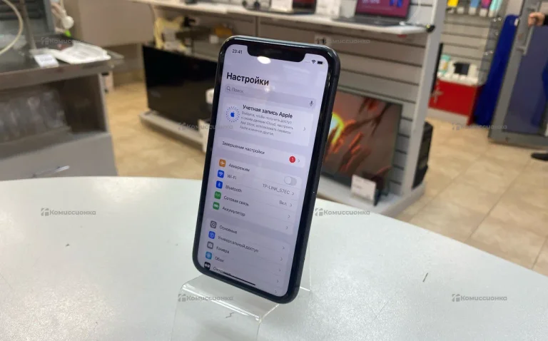 Apple iPhone 11 4/64 ГБ