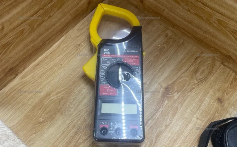 клещи токоизмерительные IEK 266