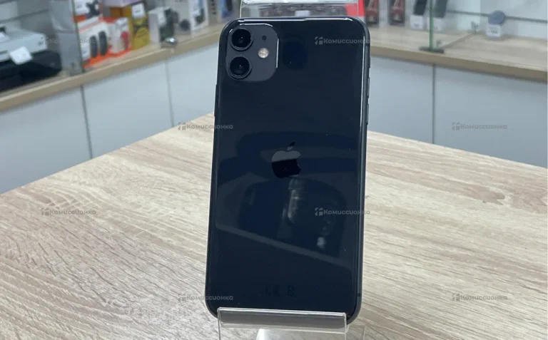 Apple iPhone 11 4/64 ГБ