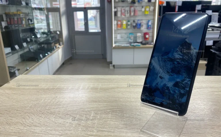 Infinix Hot 10 Play 2/32 ГБ