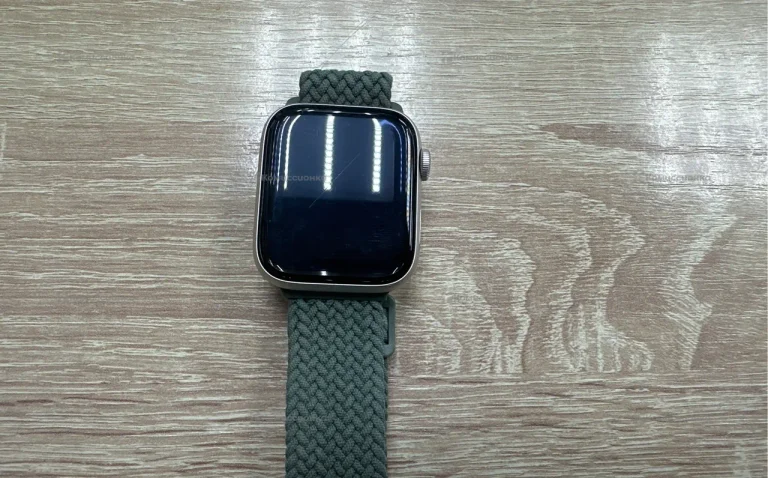 Часы  Apple Watch SE 2