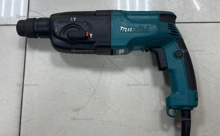 Перфоратор Makita HR2450