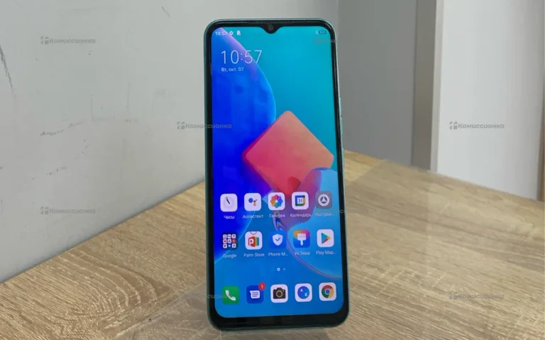 Tecno Spark 8C 4/64 ГБ