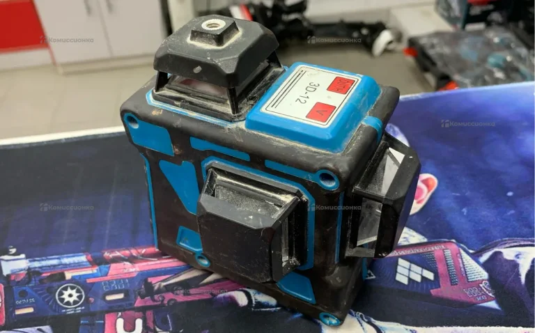 Лазерный уровень Hilda 3D-12