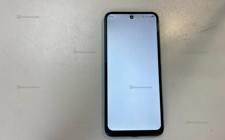 Infinix HOT 12 PLAY NFC 4/64Gb