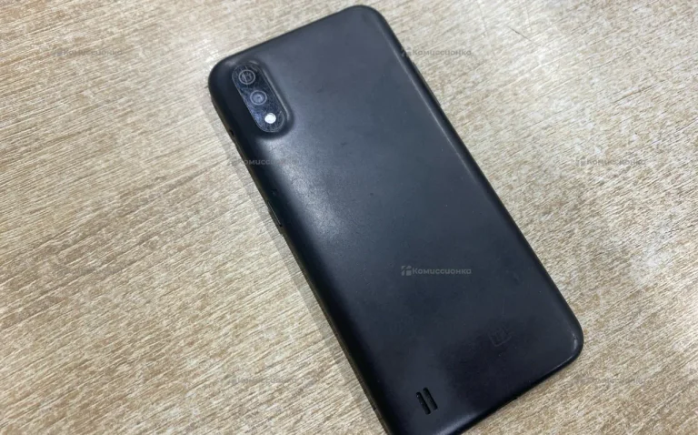 Samsung Galaxy A01 2/16 ГБ