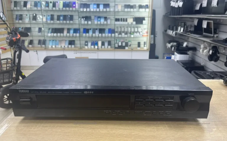 Стерео тюнер Yamaha TX-592 RDS
