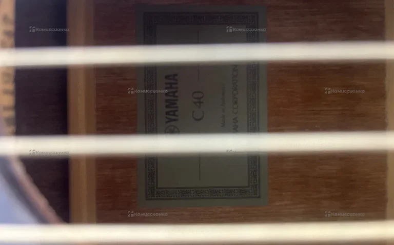 Гитара YAMAHA C40