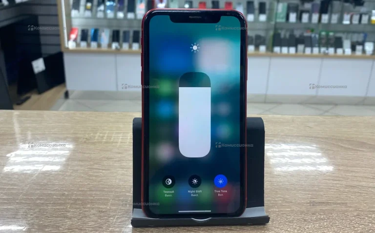 Apple iPhone XR 3/128 ГБ
