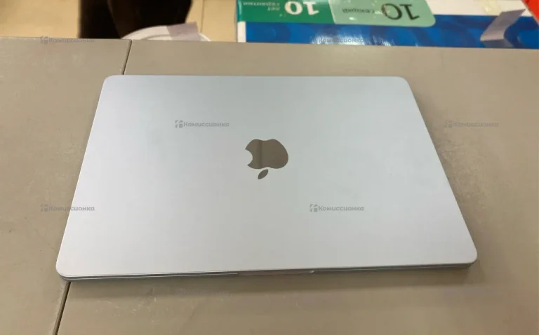 Macbook air m4 2025
