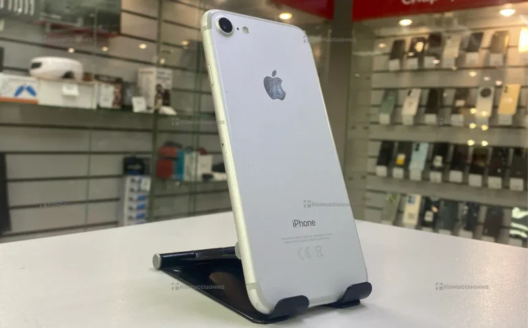 Apple iPhone 7 2/32 ГБ