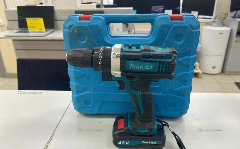 Шуруповерт Makita Replica