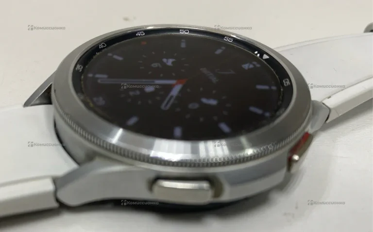 Часы  Samsung Galaxy watch4 classic