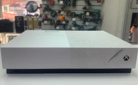 Купить Приставка Xbox One S 1 ТБ All Digital Edition б/у , в Уфа Цена:12000рублей