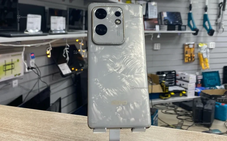 Infinix Zero 30 8/256 ГБ