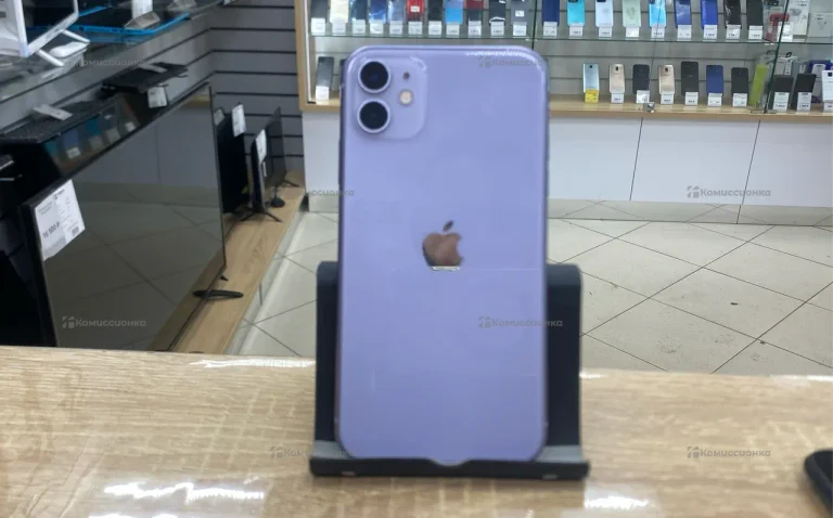 Apple iPhone 11 4/64 ГБ