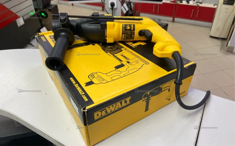 Перфоратор dewalt D25033K