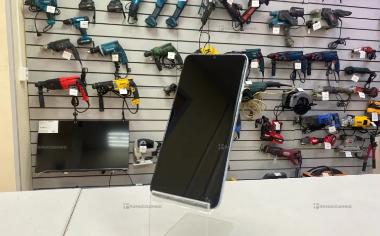 Tecno Spark 10 4/128 ГБ