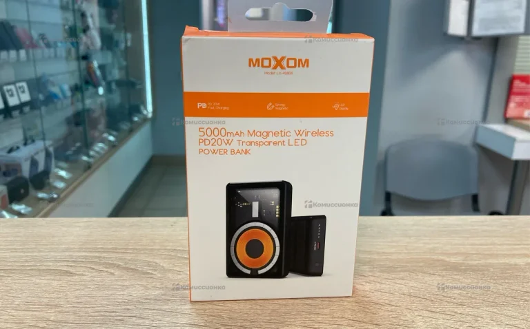 Повер банк с беспроводной зарядкой