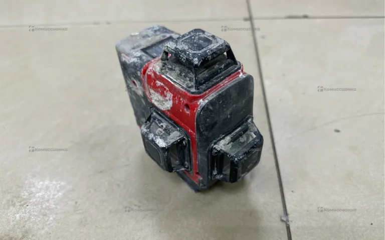 Лазерный уровень Makita красный