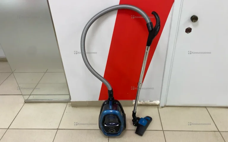 Пылесос Rombica 2000w