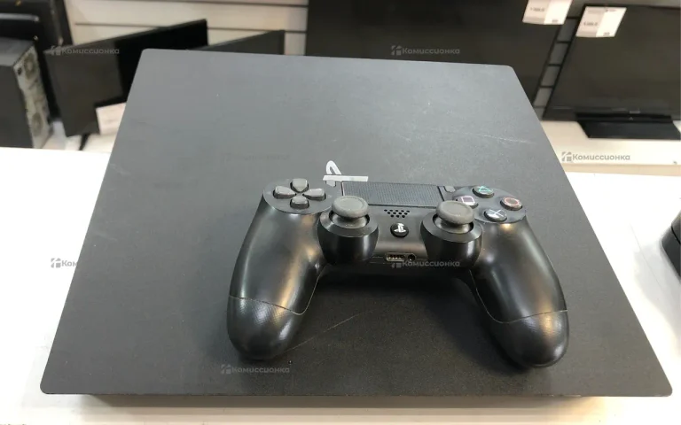 Приставка PlayStation PS4 Pro 1TB