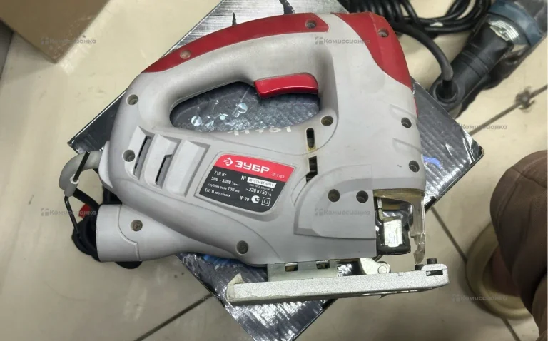 Лобзик ЗУБР ЗЛ-710Э