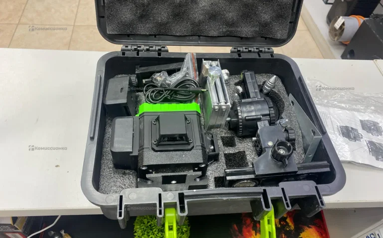 Лазерный уровень Hibiru OMNITRONIC 4360