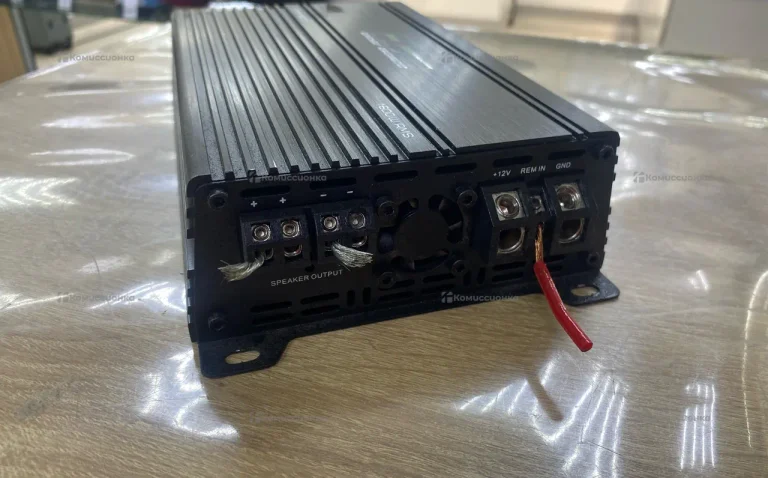 Усилитель  Deaf Bounce Atom 1600.1